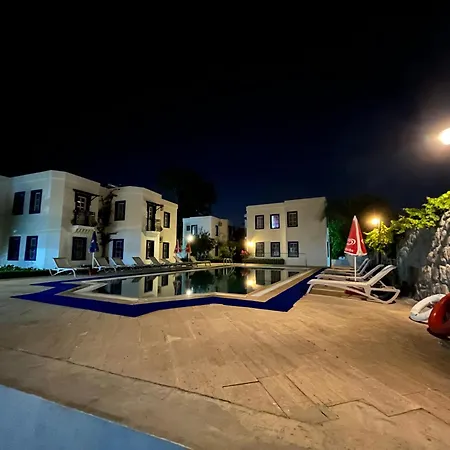 Ege يالِكافاك