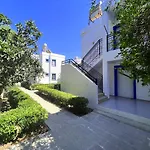 Ege Ξενοδοχείο με διαμερίσματα
